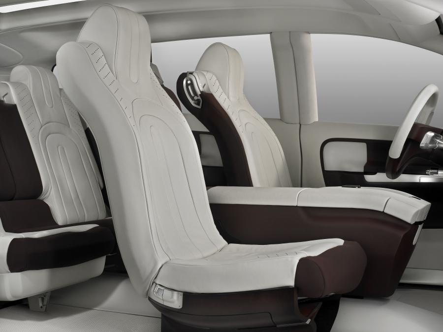  GM Sequel Concept 2005 года  (фото 46 из 105)